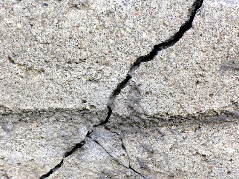 Structural Crack Repair in Tampa, FL